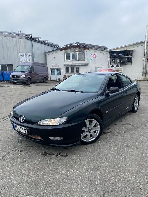 Grün Gebraucht 2002 Peugeot 406 Platinum Coupé | 1.300 € (Superpreis) - Bild 1/4