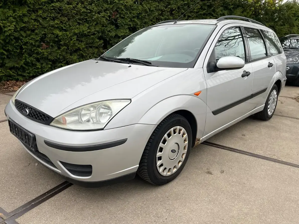 Gebraucht Ford Focus 116 PS (85 kW) 2004 Silber Kombi