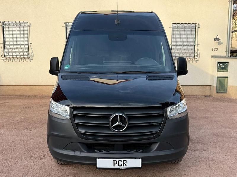 Gebraucht Mercedes Sprinter 163 PS (119 kW) 2019 Schwarz/baltic black Van