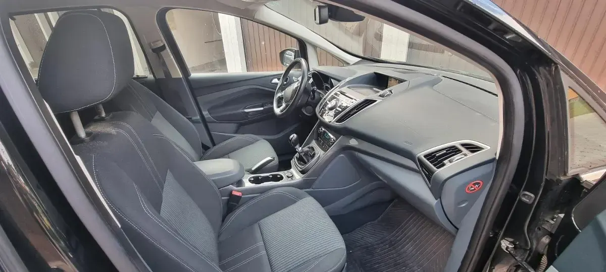 Gebraucht Ford C-MAX 150 PS (110 kW) 2014 Schwarz Van / Kleinbus