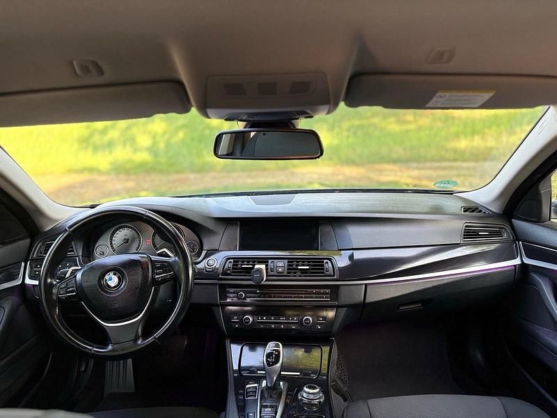 Gebraucht BMW 520 185 PS (136 kW) 2010 Blau Limousine