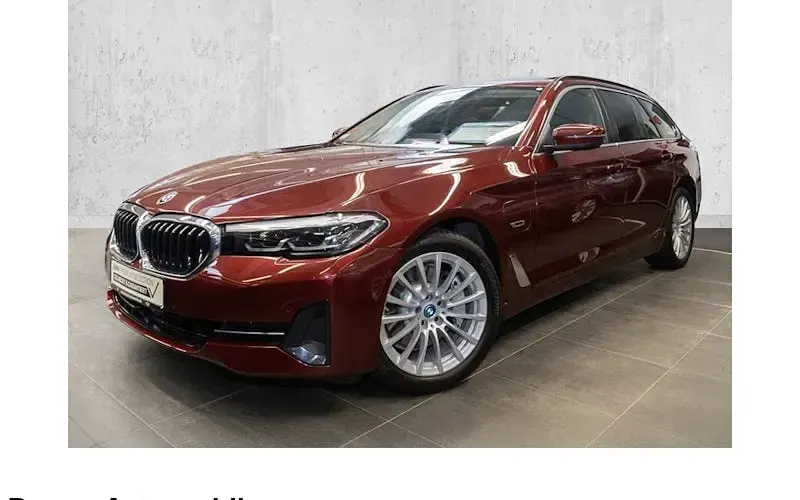 Gebraucht BMW 530e Sport Line 292 PS (214 kW) 2023 Kombi