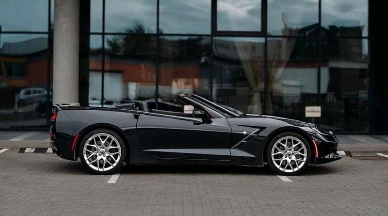Blau Gebraucht 2016 Chevrolet Corvette Stingray Cabrio | 59.799 € - Bild 1/4