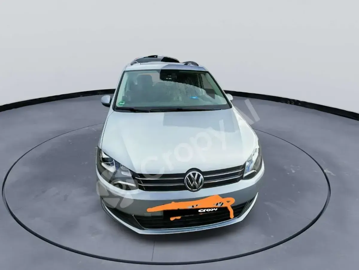 Gebraucht VW Sharan Comfortline 140 PS (102 kW) 2015 Van / Kleinbus