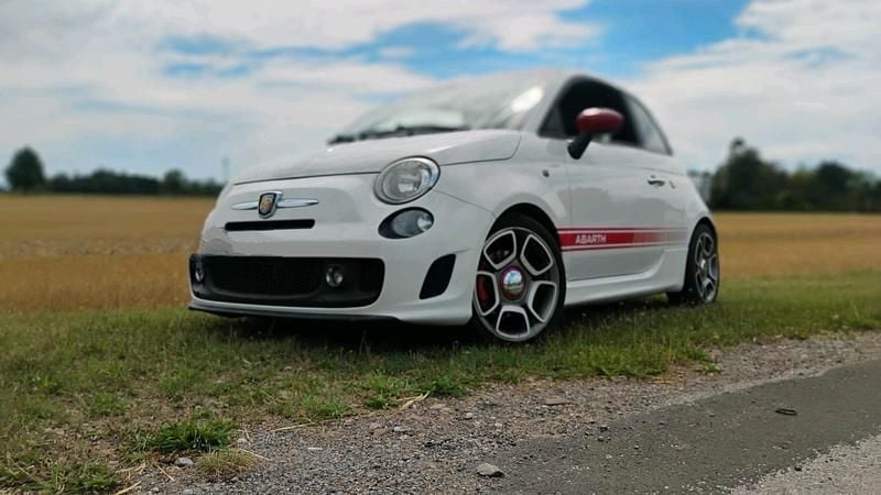 Weiß Gebraucht 2009 Abarth 500 Esseesse Kleinwagen | 9.000 € (Fairer Preis) - Bild 1/4