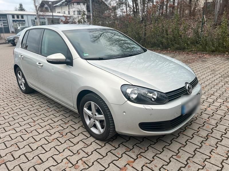 Silber Gebraucht 2009 VW Golf VI Kleinwagen | 8.000 € (Fairer Preis) - Bild 1/4