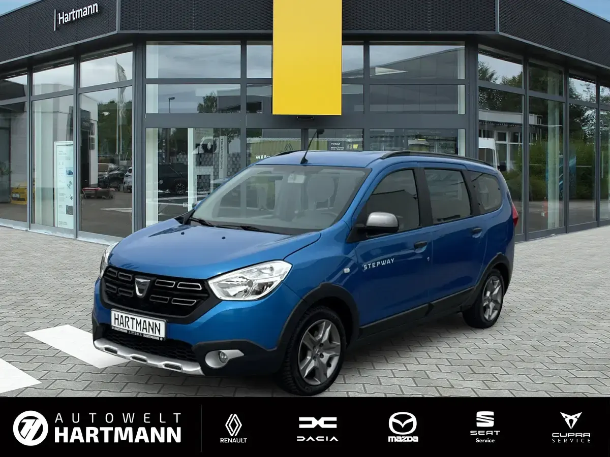 Gebraucht Dacia Lodgy Stepway 131 PS (96 kW) 2021 Van / Kleinbus