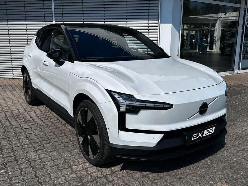 Gebraucht Volvo EX30 Ultra 314 kW (428 PS) 2025 Weiß SUV