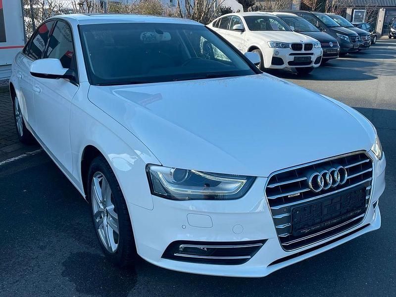 Gebraucht Audi A4 Attraction 190 PS (139 kW) 2015 Weiß Limousine