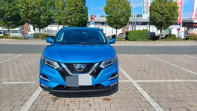 Blau Gebraucht 2018 Nissan Qashqai Tekna SUV | 16.500 € (Fairer Preis) - Bild 1/4