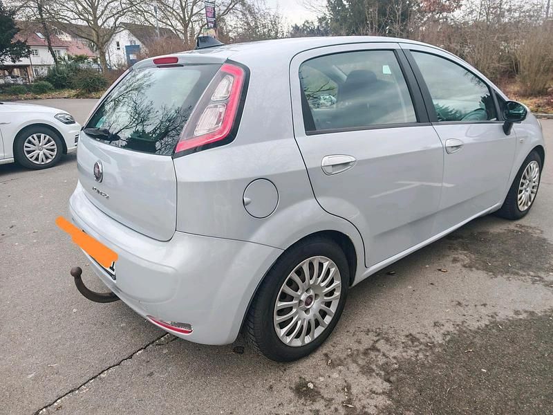 Gebraucht Fiat Punto Evo 77 PS (56 kW) 2012 Silber Kleinwagen
