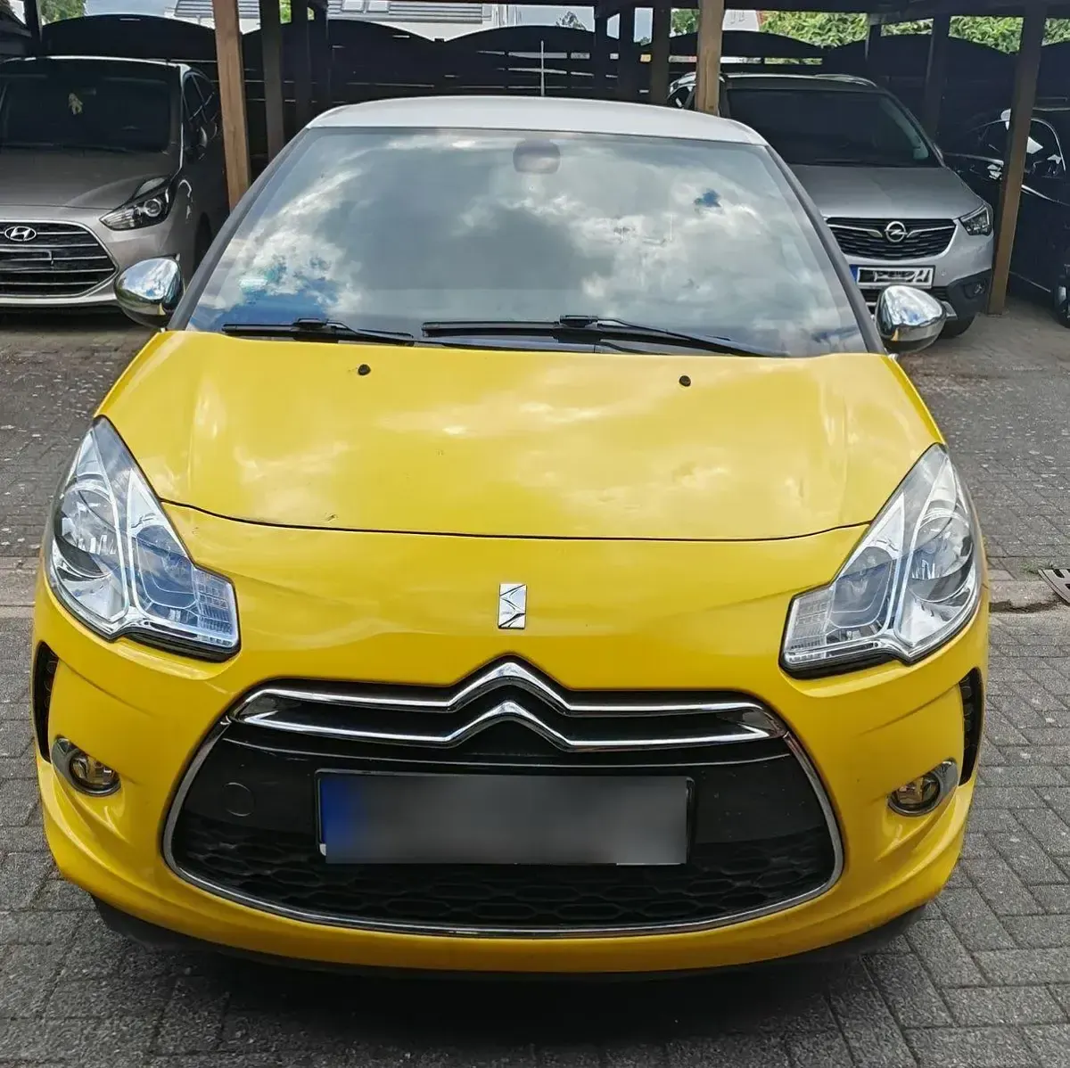 Gebraucht Citroën DS3 So Chic 120 PS (88 kW) 2011 Gelb Kleinwagen