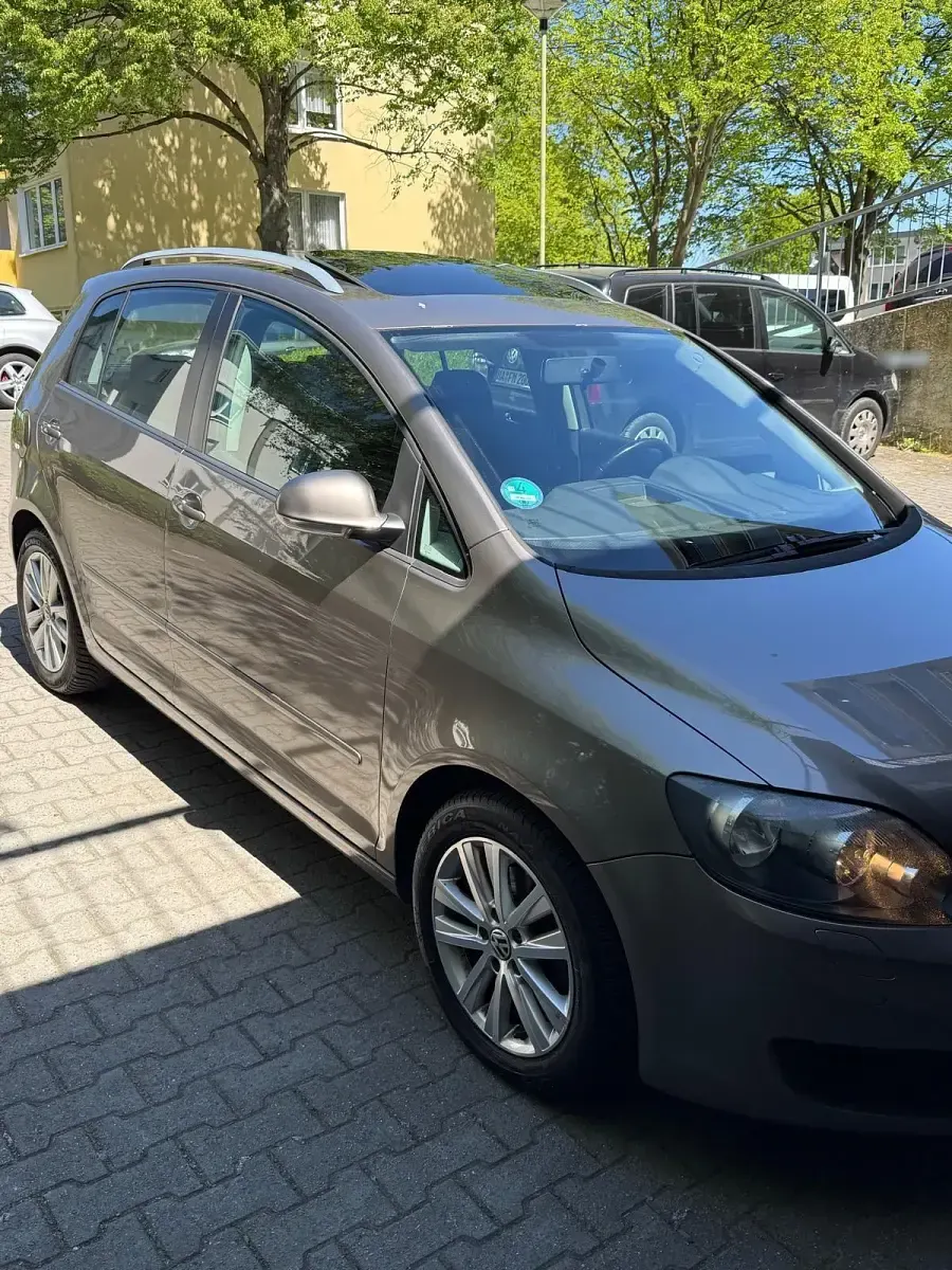 Second-hand VW Golf VI 122 CP (89 kW) 2010 Maro Hatchback