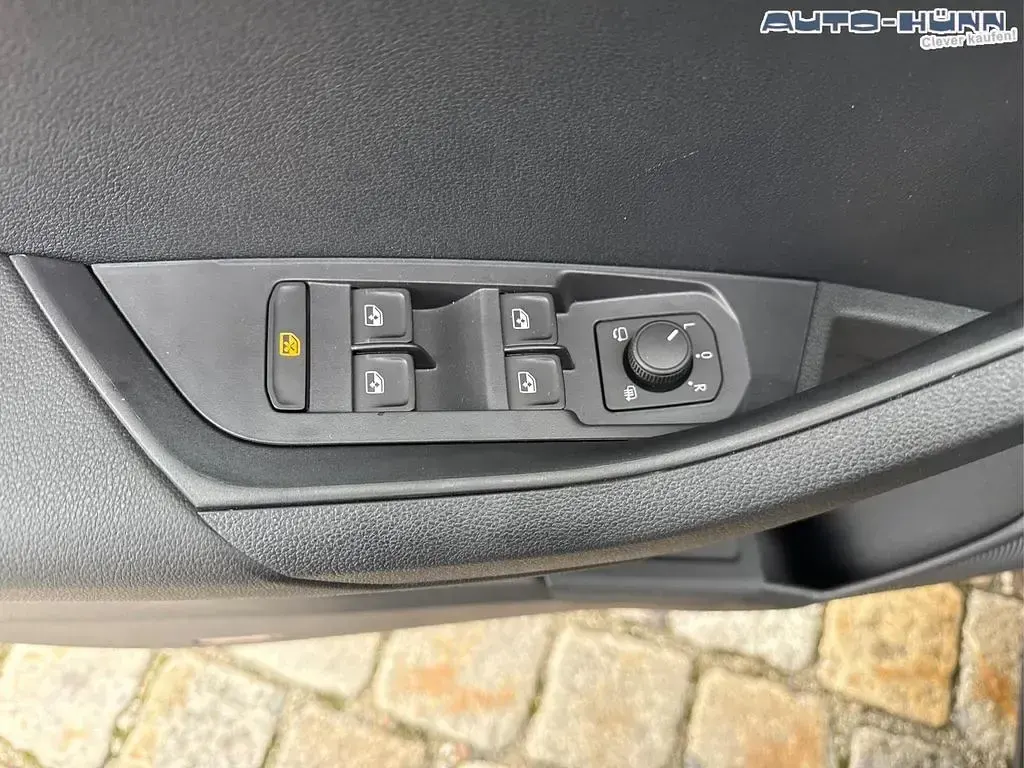 Neu Skoda Karoq Selection 150 PS (110 kW) 2026 Smokey diomond metallic SUV
