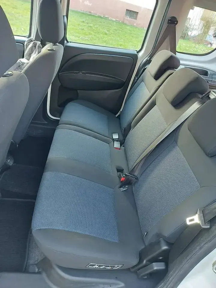 Gebraucht Opel Combo Life Edition 120 PS (88 kW) 2016 Weiß Kombi
