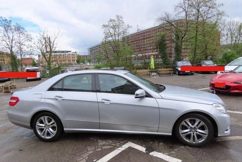 Gebraucht Mercedes E200 Avantgarde 184 PS (135 kW) 2013 Silber Limousine