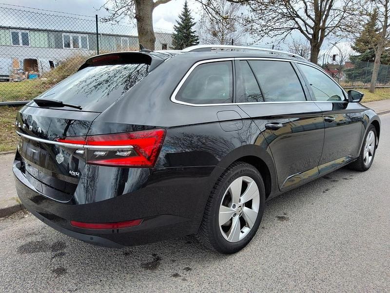 Gebraucht Skoda Superb Style 200 PS (147 kW) 2022 Schwarz Limousine