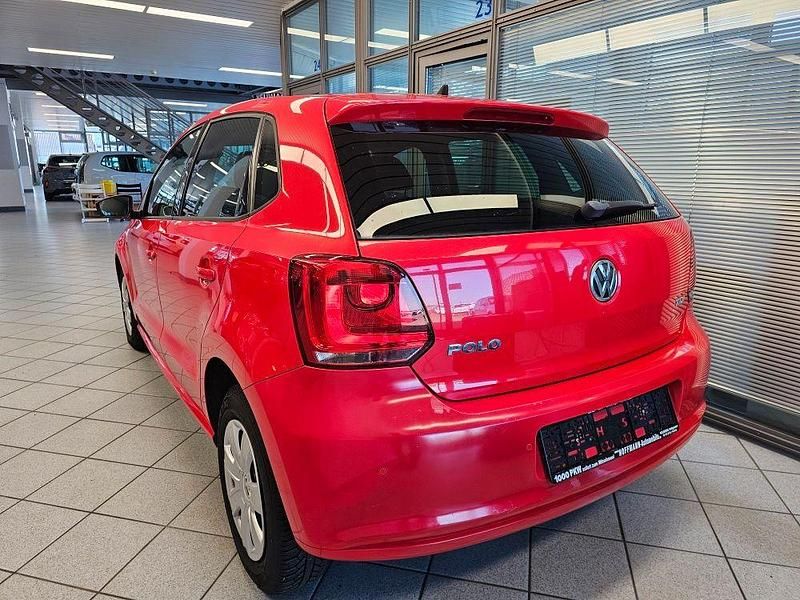 Gebraucht VW Polo 75 PS (55 kW) 2013 Rot (metallic) Kleinwagen