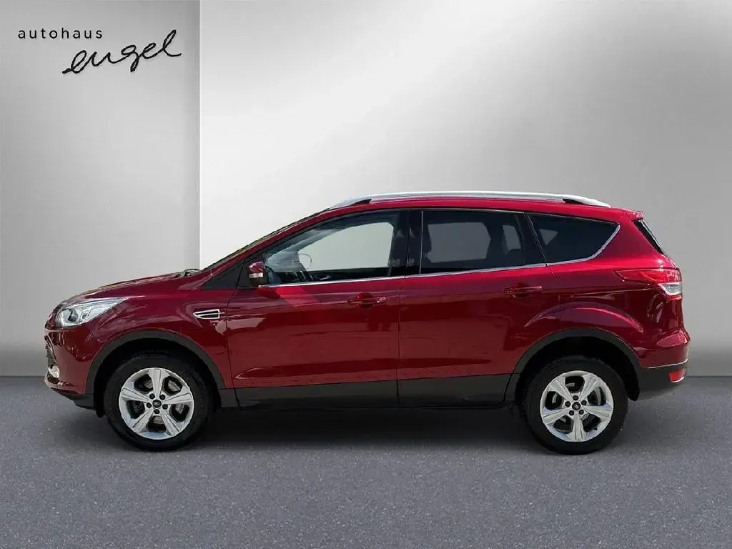 Gebraucht Ford Kuga SYNC Edition 150 PS (110 kW) 2016 Rot SUV
