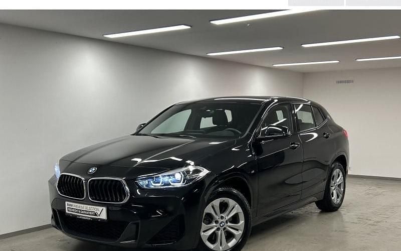 Saphirschwarz Gebraucht 2021 BMW X2 Efficient Dynamics SUV | 24.990 € (Guter Preis) - Bild 1/4