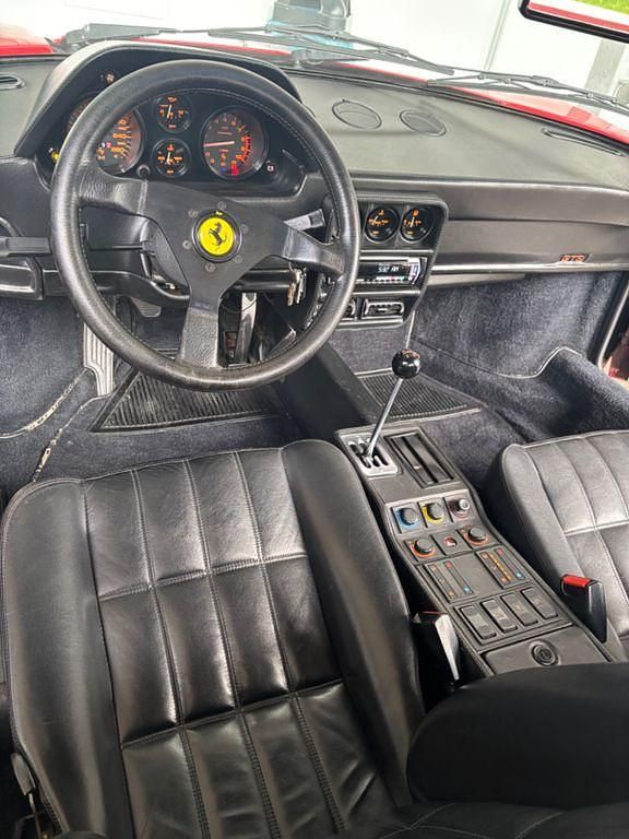 Gebraucht Ferrari 328 271 PS (199 kW) 1987 Rot Cabrio