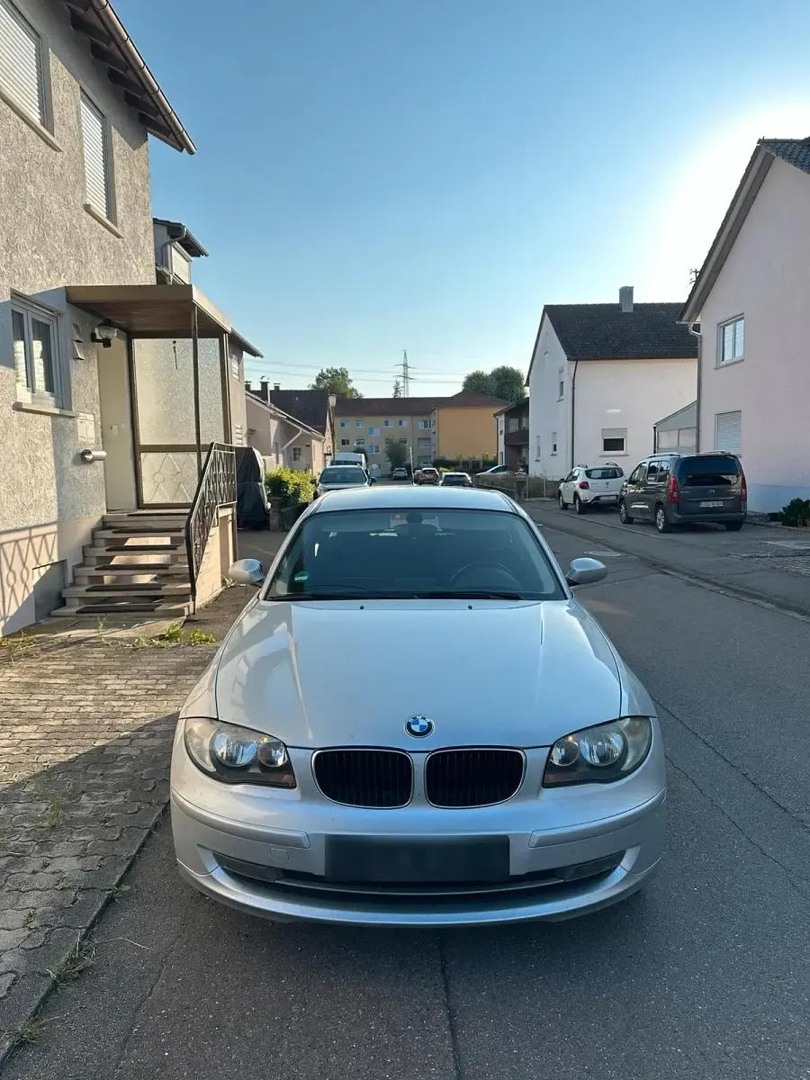 Gebraucht BMW 116 122 PS (89 kW) 2007 Silber Kleinwagen
