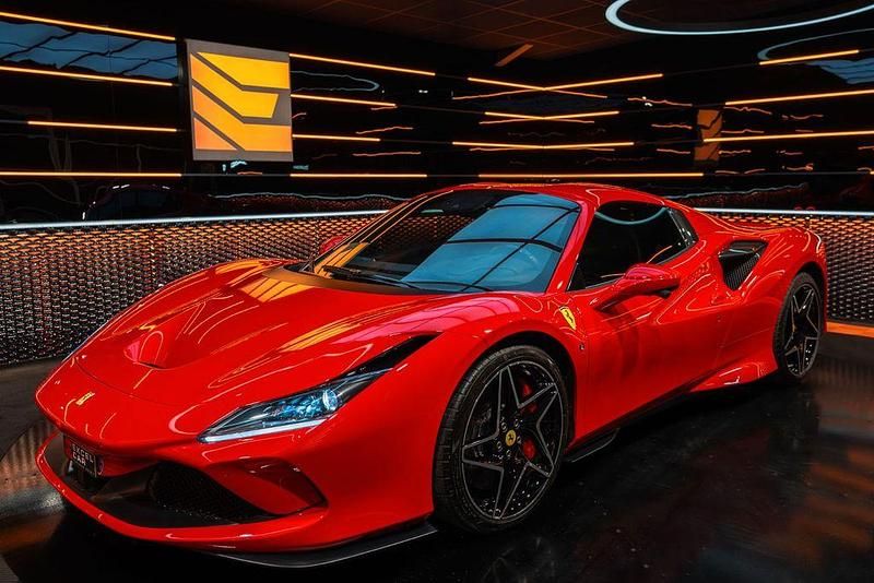 Gebraucht Ferrari F8 721 PS (530 kW) 2022 Rot Cabrio