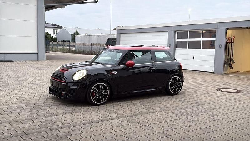 Gebraucht Mini John Cooper Works 300 PS (220 kW) 2017 Schwarz Kleinwagen
