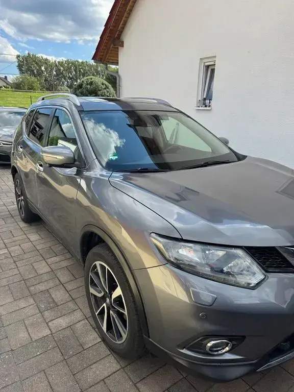 Gebraucht Nissan X-Trail Acenta 131 PS (96 kW) 2015 Grau SUV