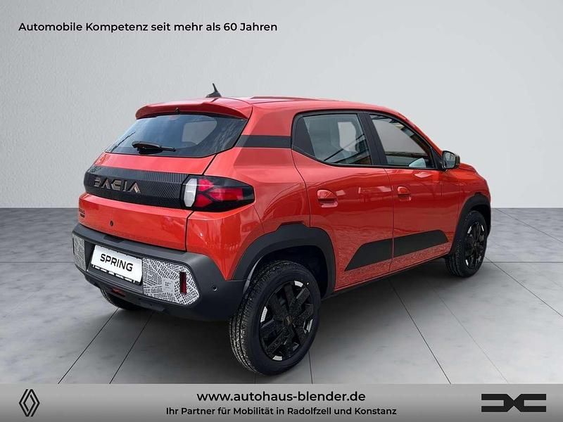 Neu Dacia Spring Extreme 47 kW (65 PS) 2025 Brick red Kleinwagen