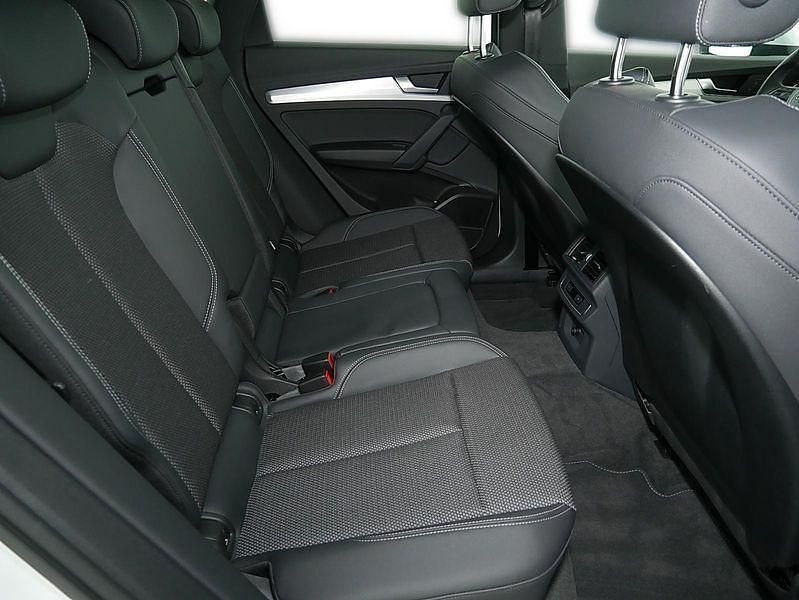 Weiß Gebraucht 2024 Audi Q5 S-Line SUV | 54.199 € (Teuer) - Bild 1/1