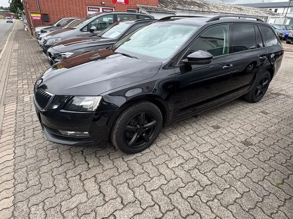 Gebraucht Skoda Octavia Ambition 150 PS (110 kW) 2019 Schwarz Kombi