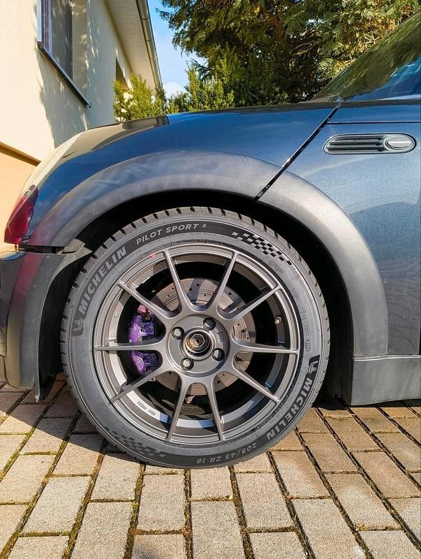 Gebraucht Mini Cooper 116 PS (85 kW) 2005 Schwarz Kleinwagen