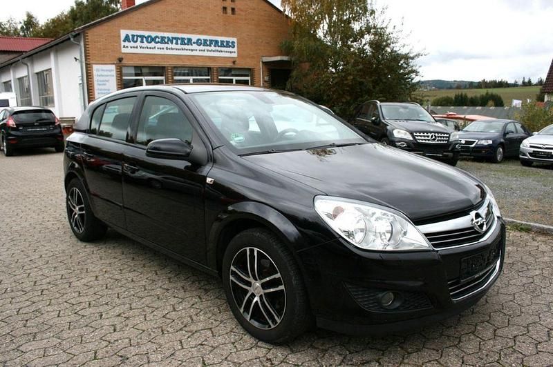 Schwarz Gebraucht 2007 Opel Astra Edition Limousine | 2.999 € (Fairer Preis) - Bild 1/4