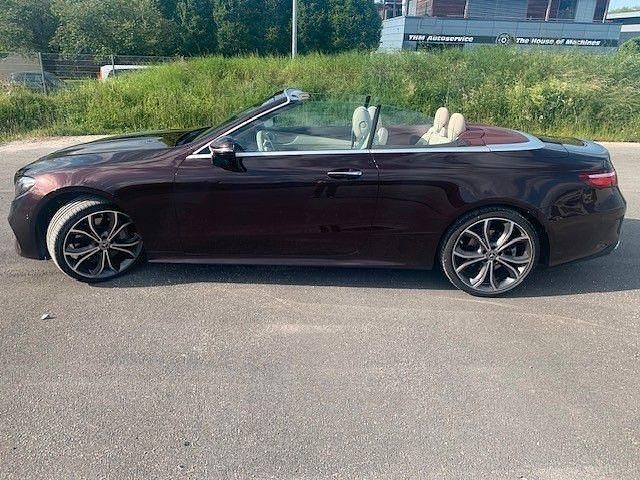 Gebraucht Mercedes E350 Edition 286 PS (210 kW) 2019 Rot Cabrio