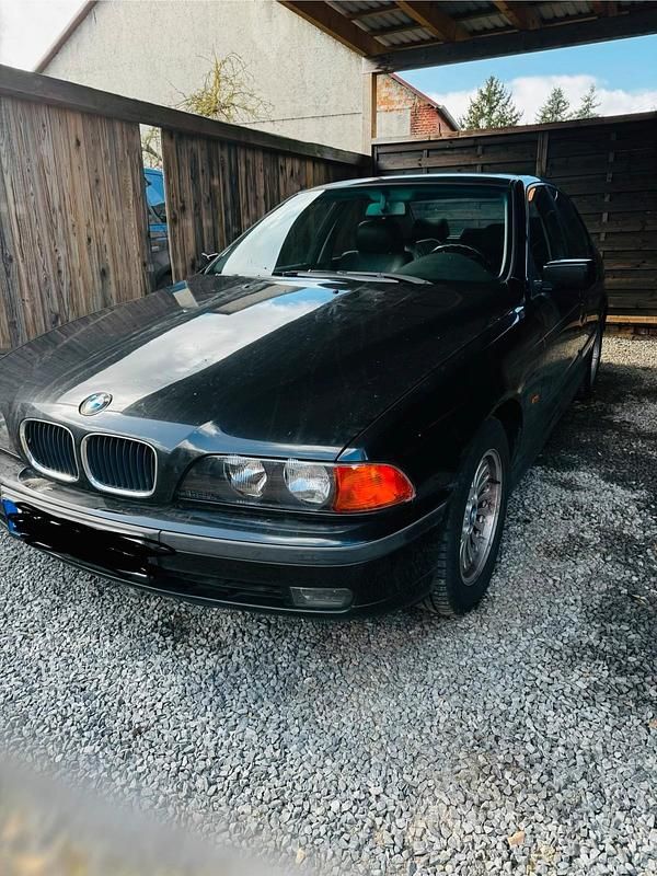 Gebraucht BMW 528 193 PS (141 kW) 1996 Schwarz Limousine