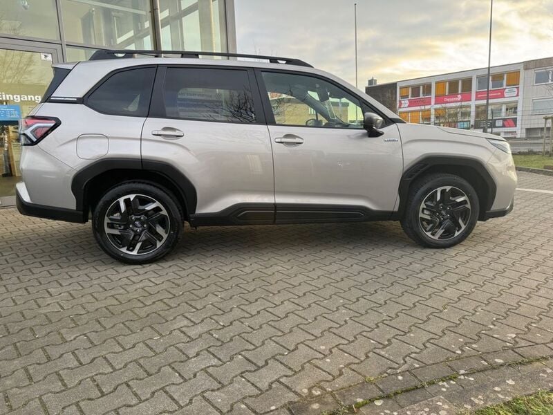 Ny Subaru Forester 136 HK (100 kW) 2025 Guld SUV