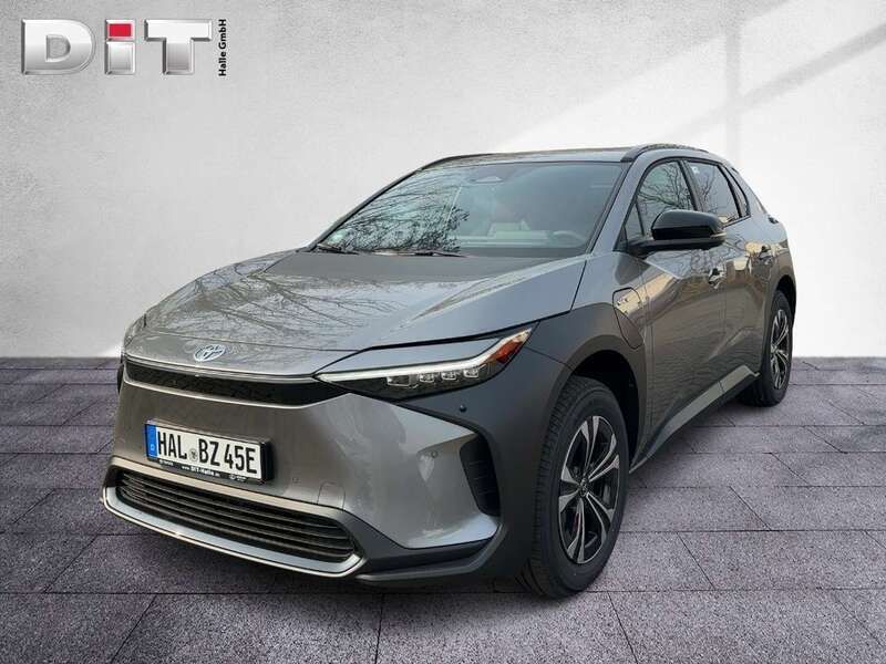 Precious metal Neu 2025 Toyota bZ4X Team SUV | 41.890 € (Fairer Preis) - Bild 1/4