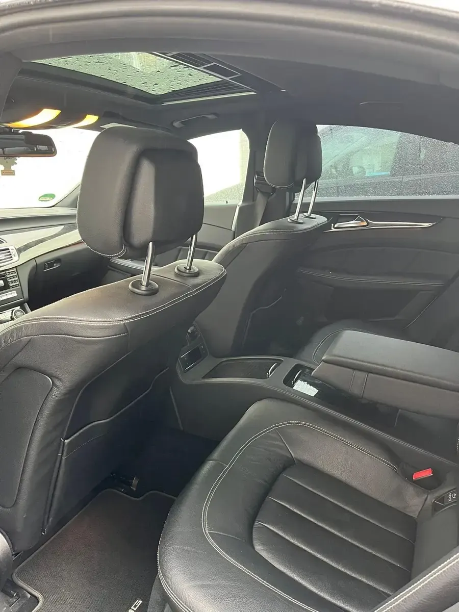 Gebraucht Mercedes CLS350 AMG line 265 PS (194 kW) 2012 Silber Coupé