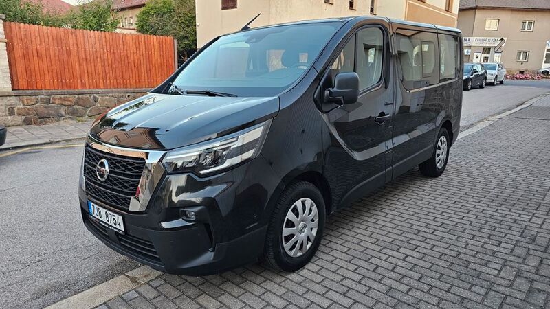 Schwarz Gebraucht 2022 Nissan Primastar Van / Kleinbus | 23.999 € (Guter Preis) - Bild 1/4