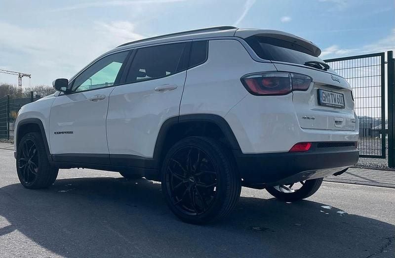 Gebraucht Jeep Compass Limited 170 PS (125 kW) 2019 Weiß SUV