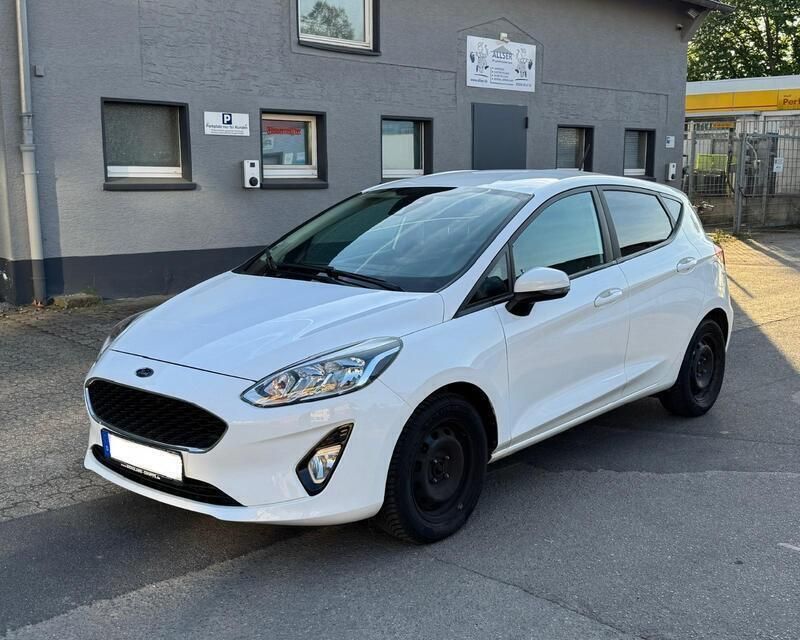 Weiß Gebraucht 2018 Ford Fiesta Kleinwagen | 6.500 € (Guter Preis) - Bild 1/4