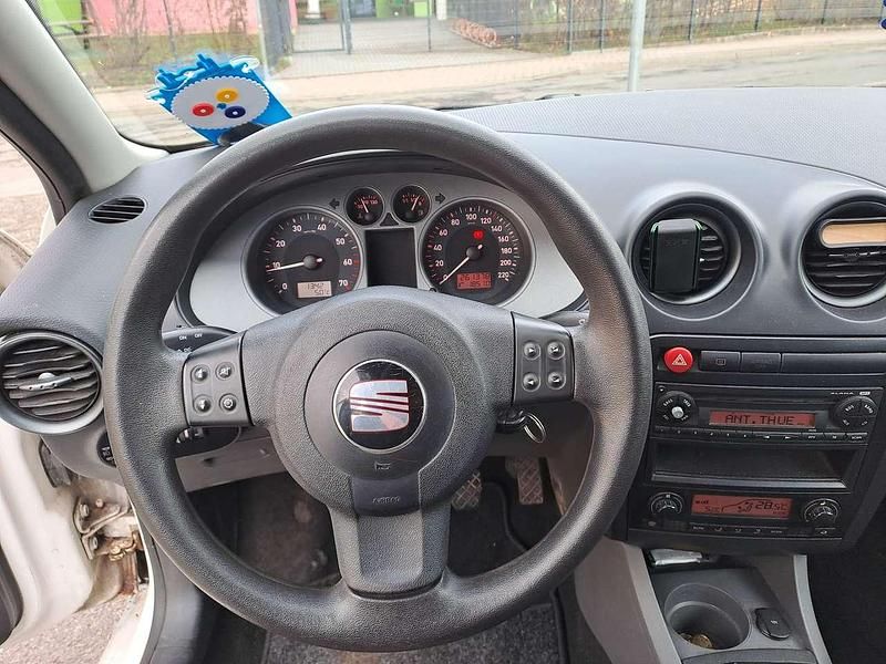Gebraucht Seat Ibiza Stylance 69 PS (50 kW) 2009 Weiß Limousine
