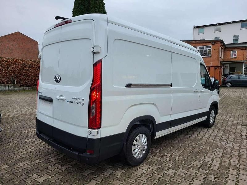 Neu Maxus eDeliver 9 150 kW (204 PS) 2025 Weiß Van