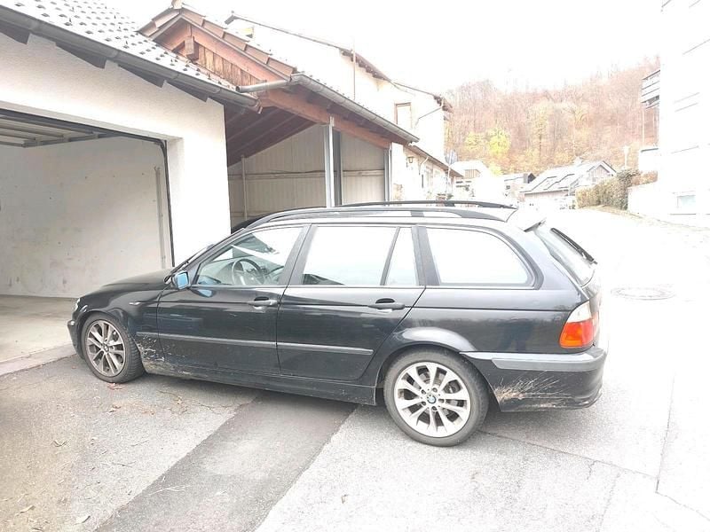Gebraucht BMW 320 150 PS (110 kW) 2005 Schwarz Kombi