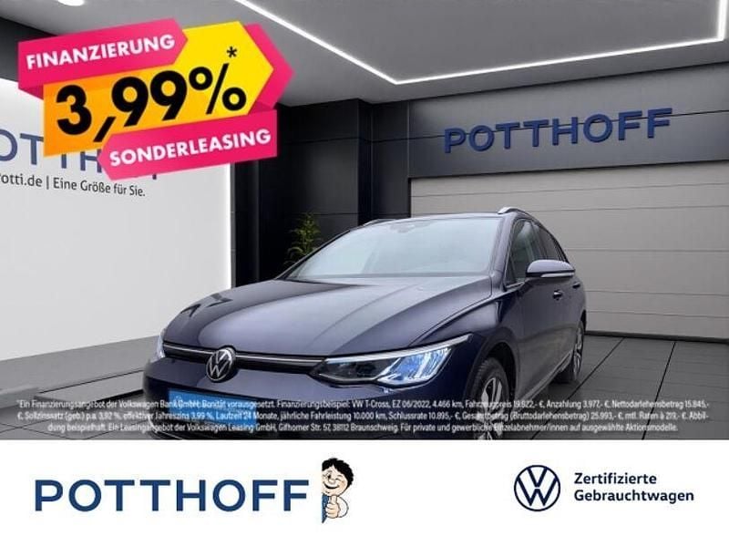 Blau Gebraucht 2023 VW Golf VIII Move Kombi | 20.677 € (Superpreis) - Bild 1/3