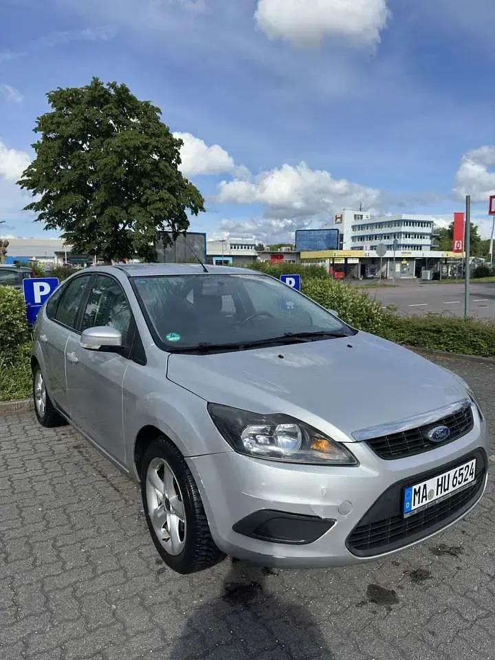 Gebraucht Ford Focus Style 101 PS (74 kW) 2010 Kleinwagen