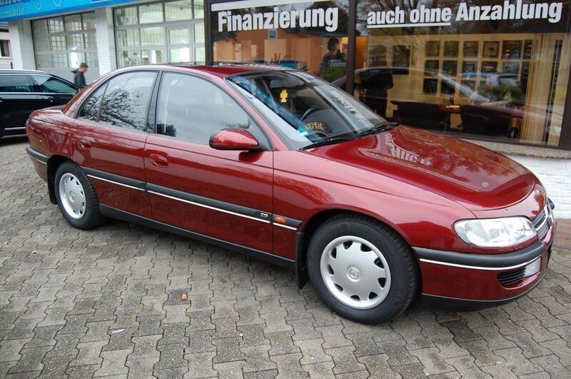 Rot Gebraucht 1998 Opel Omega Limousine | 6.800 € - Bild 1/4
