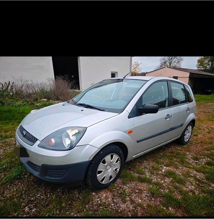 Silber Gebraucht 2006 Ford Fiesta Kleinwagen | 1.500 € (Guter Preis) - Bild 1/4