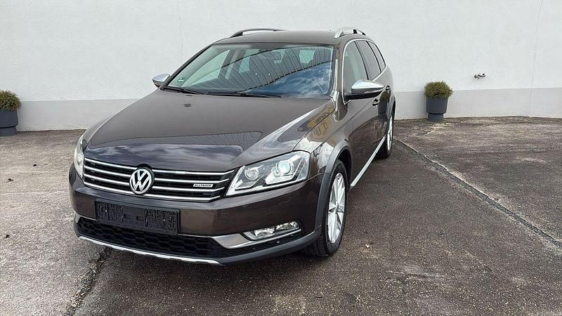 Gebraucht VW Passat Alltrack Basis 140 PS (102 kW) 2013 Schwarz Kombi
